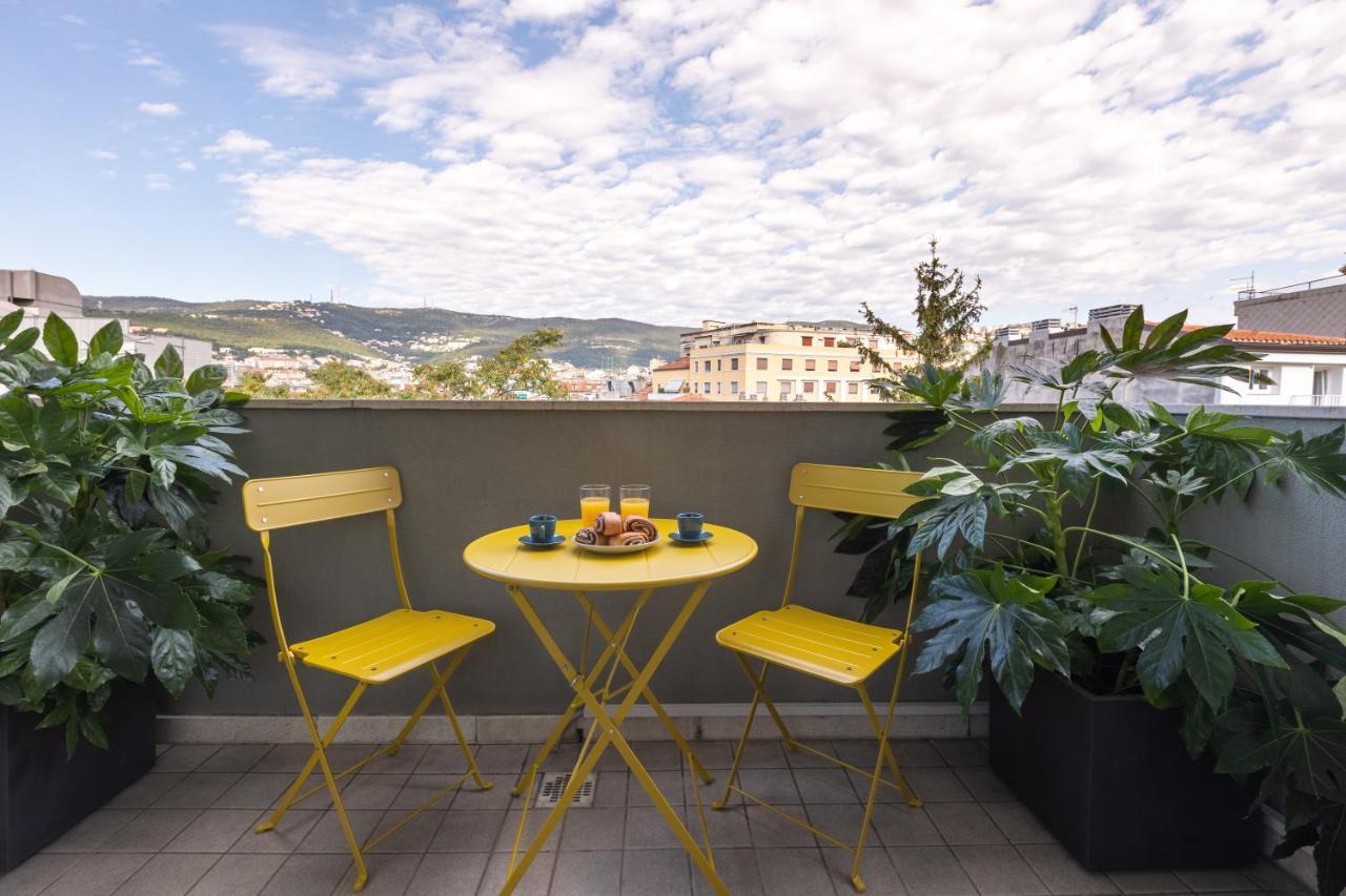 Esclusiva Suite Con Terrazza/Ultra Wi-Fi/Free Park Trieste Dış mekan fotoğraf