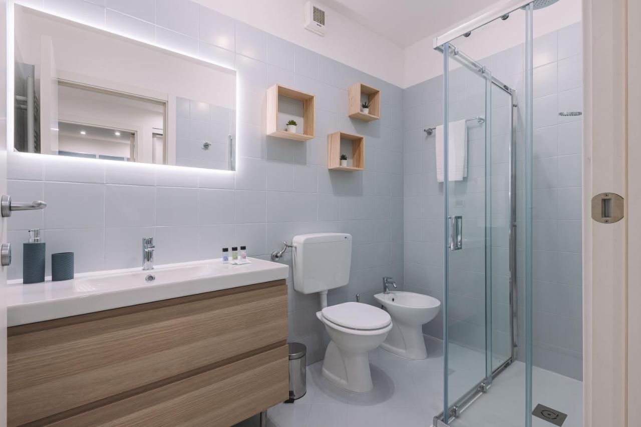 Esclusiva Suite Con Terrazza/Ultra Wi-Fi/Free Park Trieste Dış mekan fotoğraf